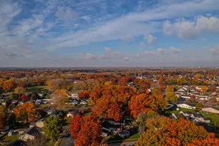 927 Woodhollow Dr, Schererville, IN 46375 - Photo 39