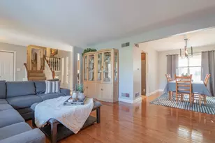 927 Woodhollow Dr, Schererville, IN 46375 - Photo 5