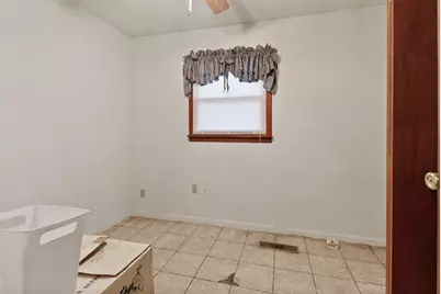 8132 Sycamore Avenue, Highland, IN 46322 - Photo 13