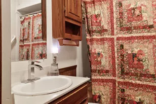 8132 Sycamore Ave, Highland, IN 46322 - Photo 17