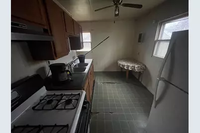 1303 W Cleveland Avenue, Hobart, IN 46342 - Photo 3