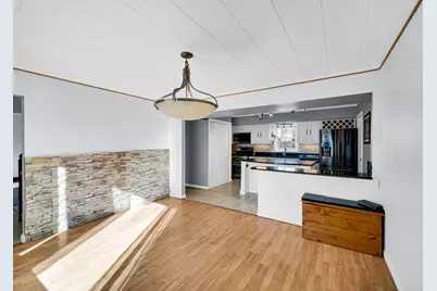 397 W Millport Drive, Valparaiso, IN 46385 - Photo 5