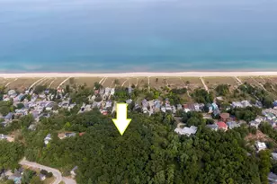 807 Lake Shore Dr, Michigan City, IN 46360 - Photo 1