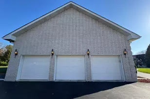 1217 Killarney Dr, Dyer, IN 46311 - Photo 3