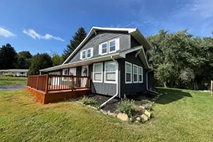 237 Krouser Dr, Valparaiso, IN 46385 - Photo 3