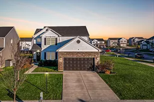 10377 Nevada Ct, Crown Point, IN 46307 - Photo 3