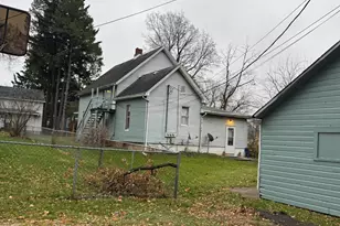 710 John St, La Porte, IN 46350 - Photo 5