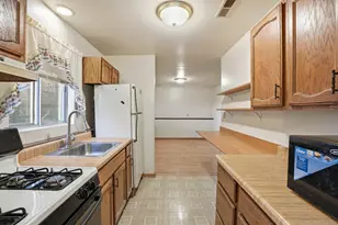 4142 Augusta Dr, Crown Point, IN 46307 - Photo 17