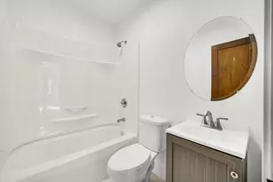 609 Main St, Hobart, IN 46342 - Photo 11