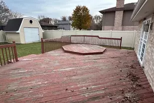 18539 Country Ln, Lansing, IL 60438 - Photo 3