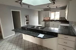 18539 Country Ln, Lansing, IL 60438 - Photo 7