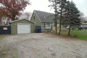 2495 Hancock St, Lake Station, IN 46405 - Photo 3