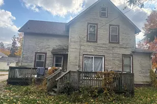 207 McCollum St, La Porte, IN 46350 - Photo 3