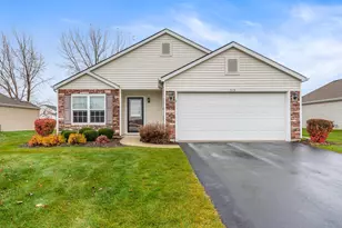 515 E 117th Pl, Crown Point, IN 46307 - Photo 1