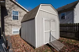 6717 Blackstone Cir, Portage, IN 46368 - Photo 7