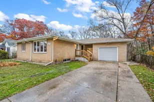 6131 Glen Dr, Merrillville, IN 46410 - Photo 1