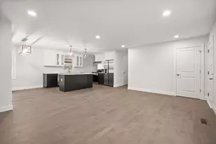 8749 Monroe Ave, Munster, IN 46321 - Photo 5