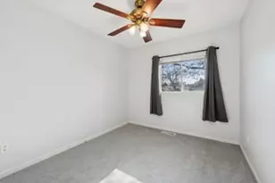 317 Midway Dr, Valparaiso, IN 46385 - Photo 11