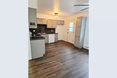 11535 Sandhill Trail, Demotte, IN 46310 - Photo 5