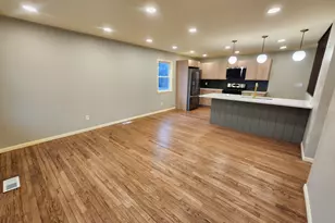 5049 Indiana Pl, Gary, IN 46409 - Photo 7