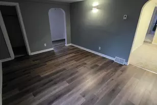 1033 Reder Rd, Griffith, IN 46319 - Photo 9