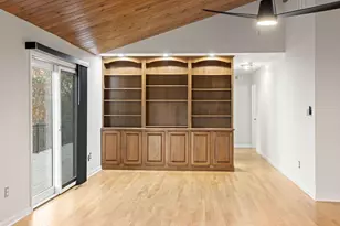 22 Skyline Dr, Ogden Dunes, IN 46368 - Photo 7