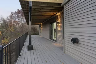 22 Skyline Dr, Ogden Dunes, IN 46368 - Photo 33