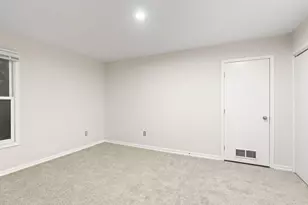 22 Skyline Dr, Ogden Dunes, IN 46368 - Photo 37