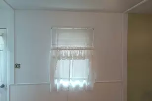 2913 Drexel Dr, Hobart, IN 46342 - Photo 7