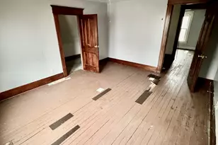 809 Chicago St, La Porte, IN 46350 - Photo 11