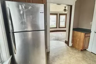 809 Chicago St, La Porte, IN 46350 - Photo 3