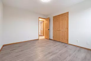 147 Mallard Pointe Dr, Valparaiso, IN 46385 - Photo 23