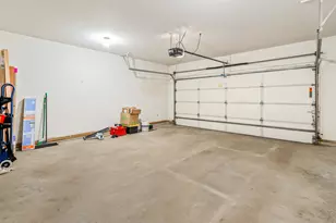 147 Mallard Pointe Dr, Valparaiso, IN 46385 - Photo 37