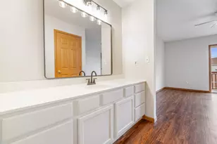 147 Mallard Pointe Dr, Valparaiso, IN 46385 - Photo 35