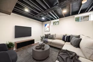 9176 W Springhill Dr, Saint John, IN 46373 - Photo 15