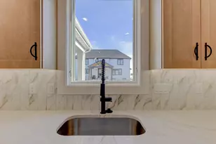 10221 Allison Rd, Munster, IN 46321 - Photo 11