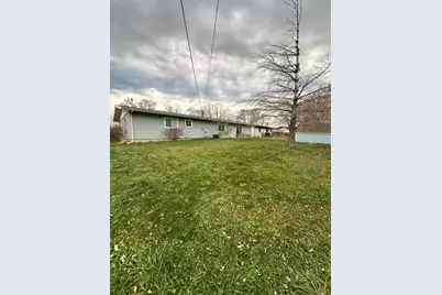 421 Sandalwood Drive, Valparaiso, IN 46385 - Photo 3