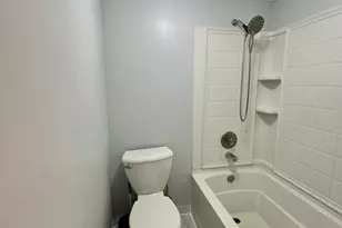 421 Sandalwood Dr, Valparaiso, IN 46385 - Photo 17