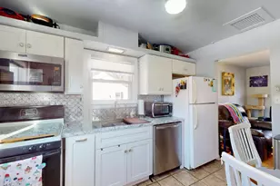 7804 Marshall St, Merrillville, IN 46410 - Photo 11