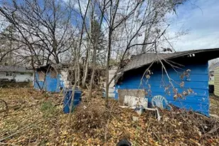 1011 E 47th Pl, Gary, IN 46409 - Photo 3