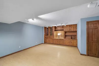 4203 Oakgrove Drive, Valparaiso, IN 46383 - Photo 23