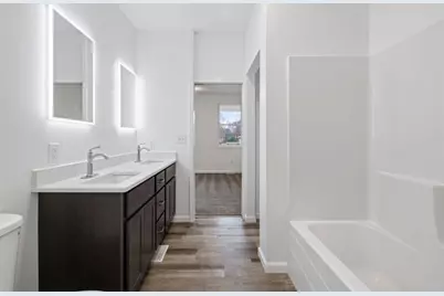 204 W 12th Street, La Porte, IN 46350 - Photo 11