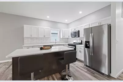 204 W 12th Street, La Porte, IN 46350 - Photo 9