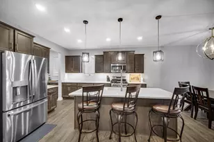 540 Lily Ct, Valparaiso, IN 46385 - Photo 9