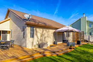 257 Pineview Ln, Valparaiso, IN 46383 - Photo 41