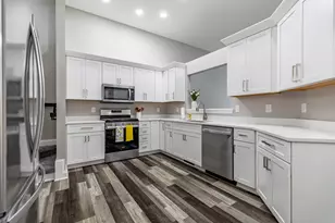 1607 Geranium Cir, Valparaiso, IN 46383 - Photo 17