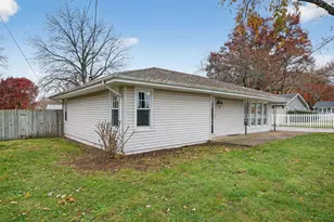 1311 Roosevelt Rd, Valparaiso, IN 46383 - Photo 21