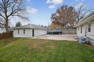 1311 Roosevelt Rd, Valparaiso, IN 46383 - Photo 23