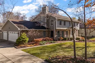 2504 Club Ct, Valparaiso, IN 46383 - Photo 3