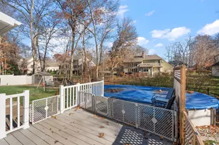 2504 Club Ct, Valparaiso, IN 46383 - Photo 35